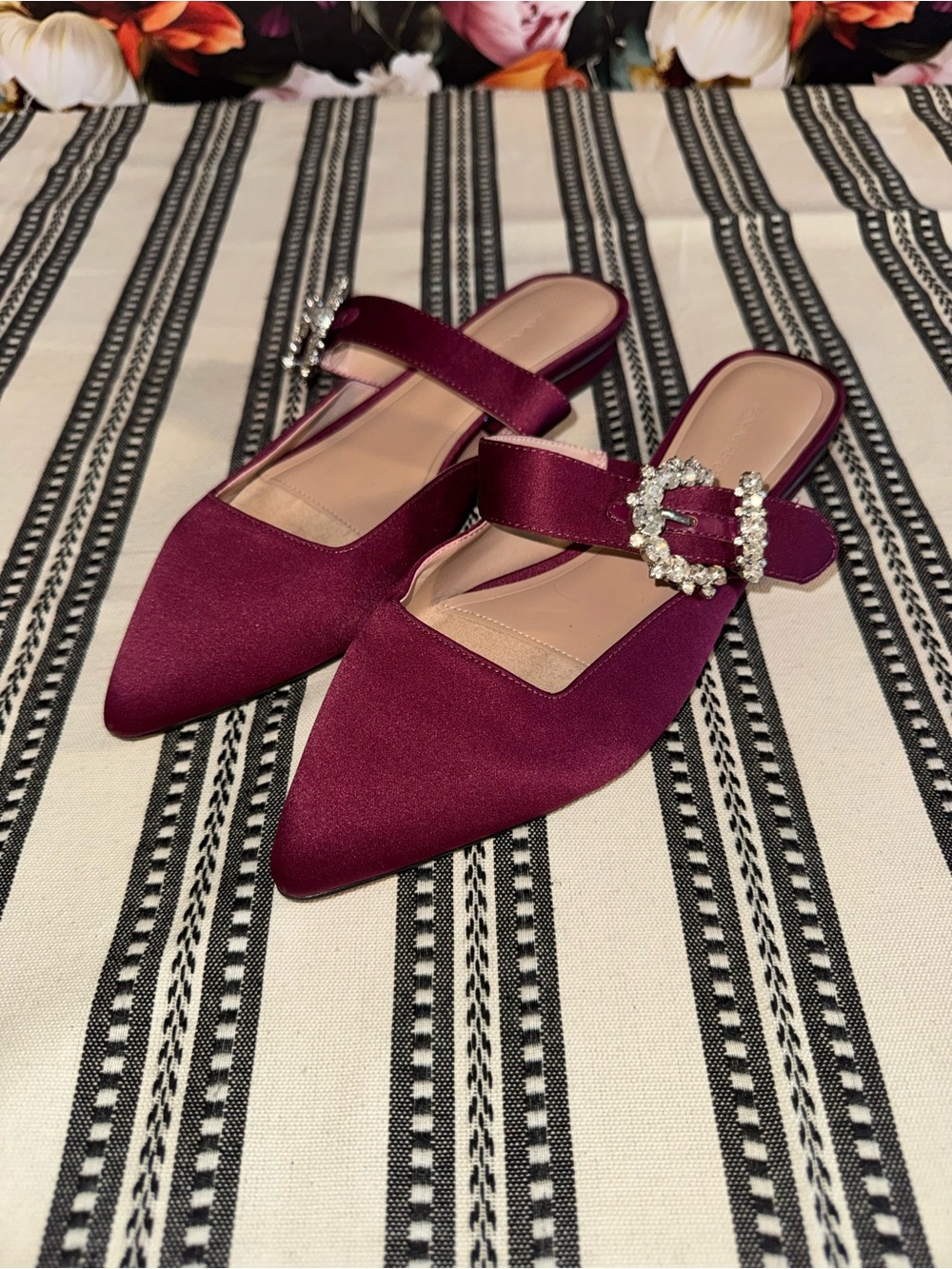 Banana Republic Fuchsia Satin Pointed Mule with Crystal Buckle, Size 8, NWOT